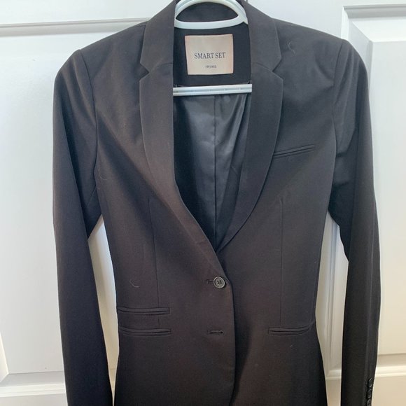 Black SmartSet Blazer with button detail XXS - Picture 1 of 5